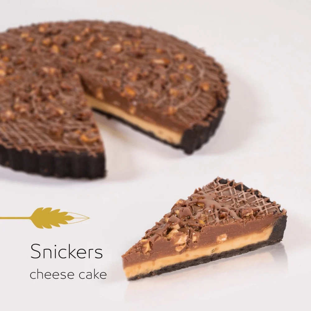 Snickers cheesecake 10 pieces